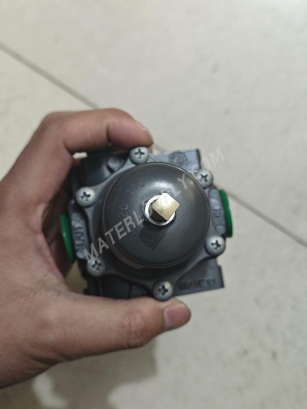 Fisher 67DFR Pressure Regulator, 1/2" NPT Interface, New Unboxed - Image 7