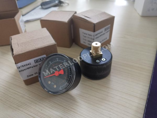 Fisher Pressure Gauge for 67cfr/67dfr Filter Regulator, Part No. 11B8579X042 - Image 2