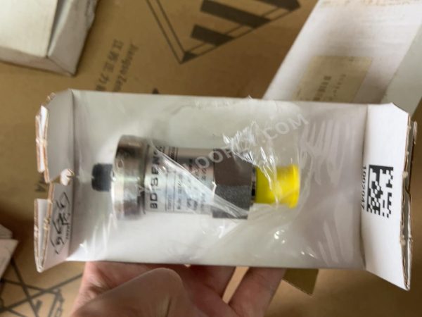 BD SENSORS Pressure Transmitter DMP331, Model 110 - 4000 - 3 - 3 - M00 - 300 - 1 - 000