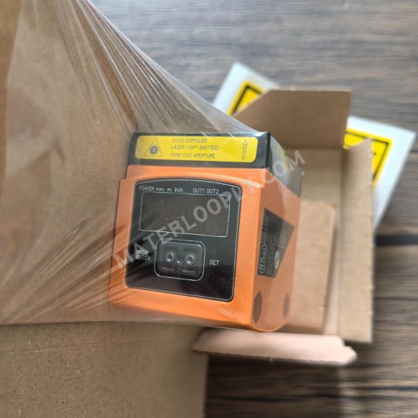 New Original IFM O1D105 Laser Distance Sensor (Model: O1D105) - Image 4