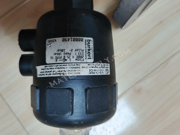 Burkert Pneumatic Angle Seat Valve 2000 A 25.0 PTFE VA 033; 7 pmed 16bar, DN25 PN16 - Image 3